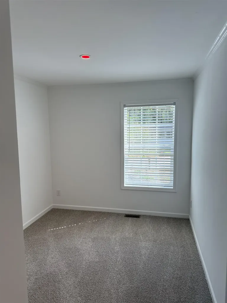 14 Mercury Lane Nashua NH 03062
