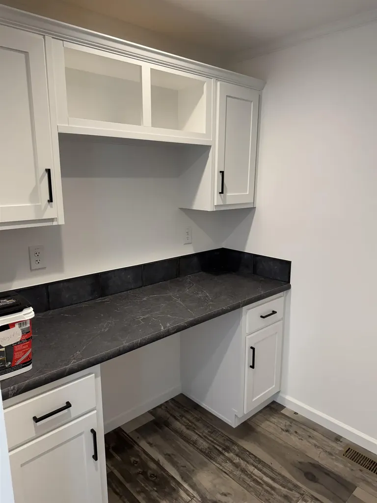 14 Mercury Lane Nashua NH 03062