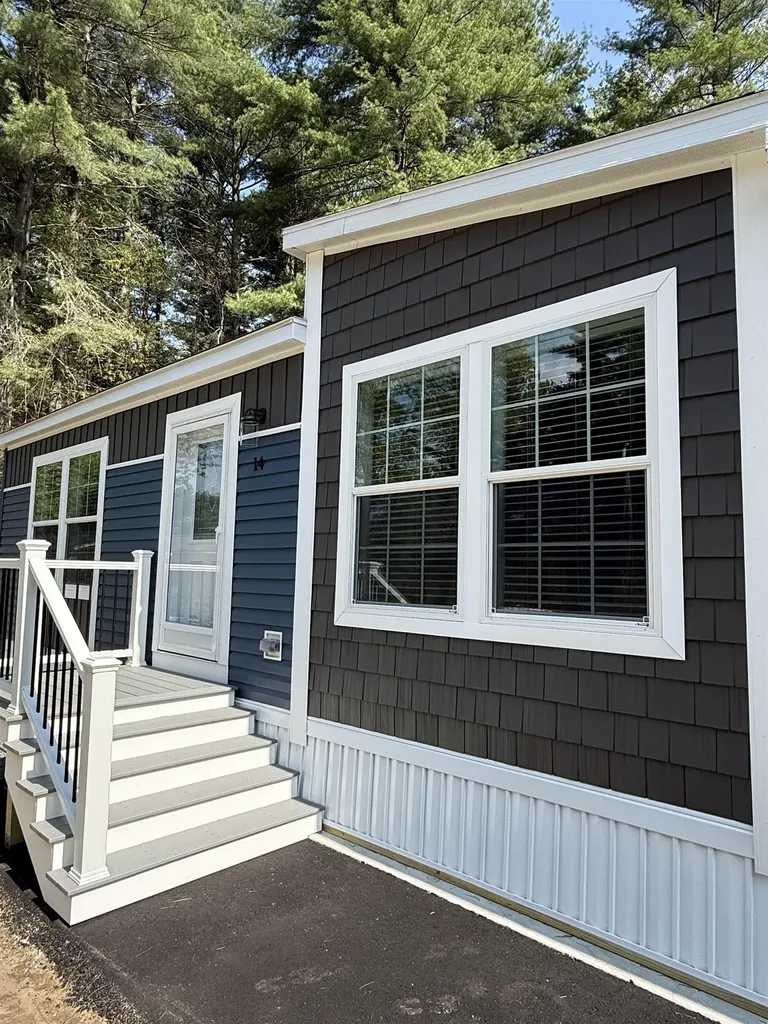 14 Mercury Lane Nashua NH 03062