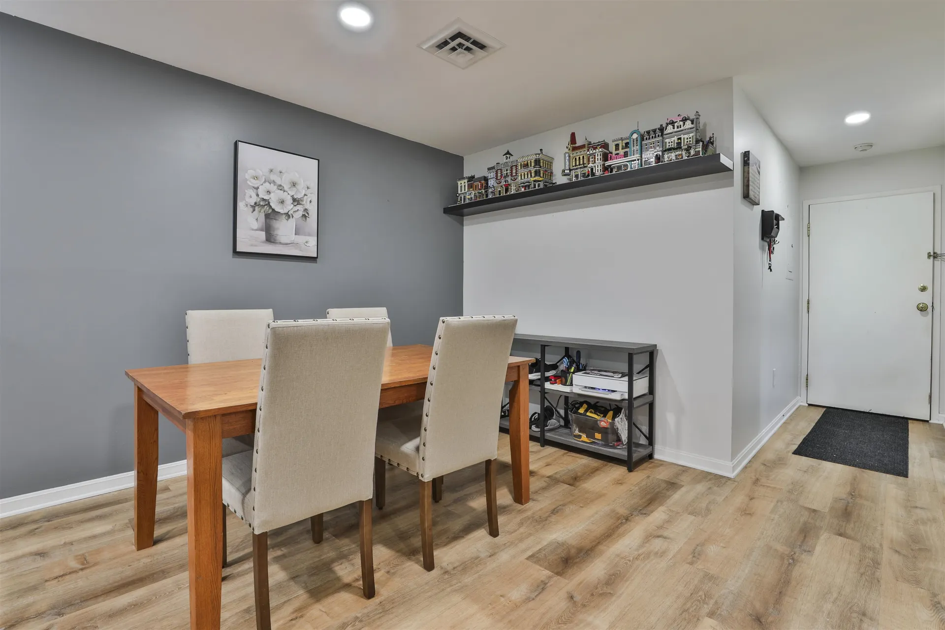 7 Blackstone Drive Nashua NH 03063