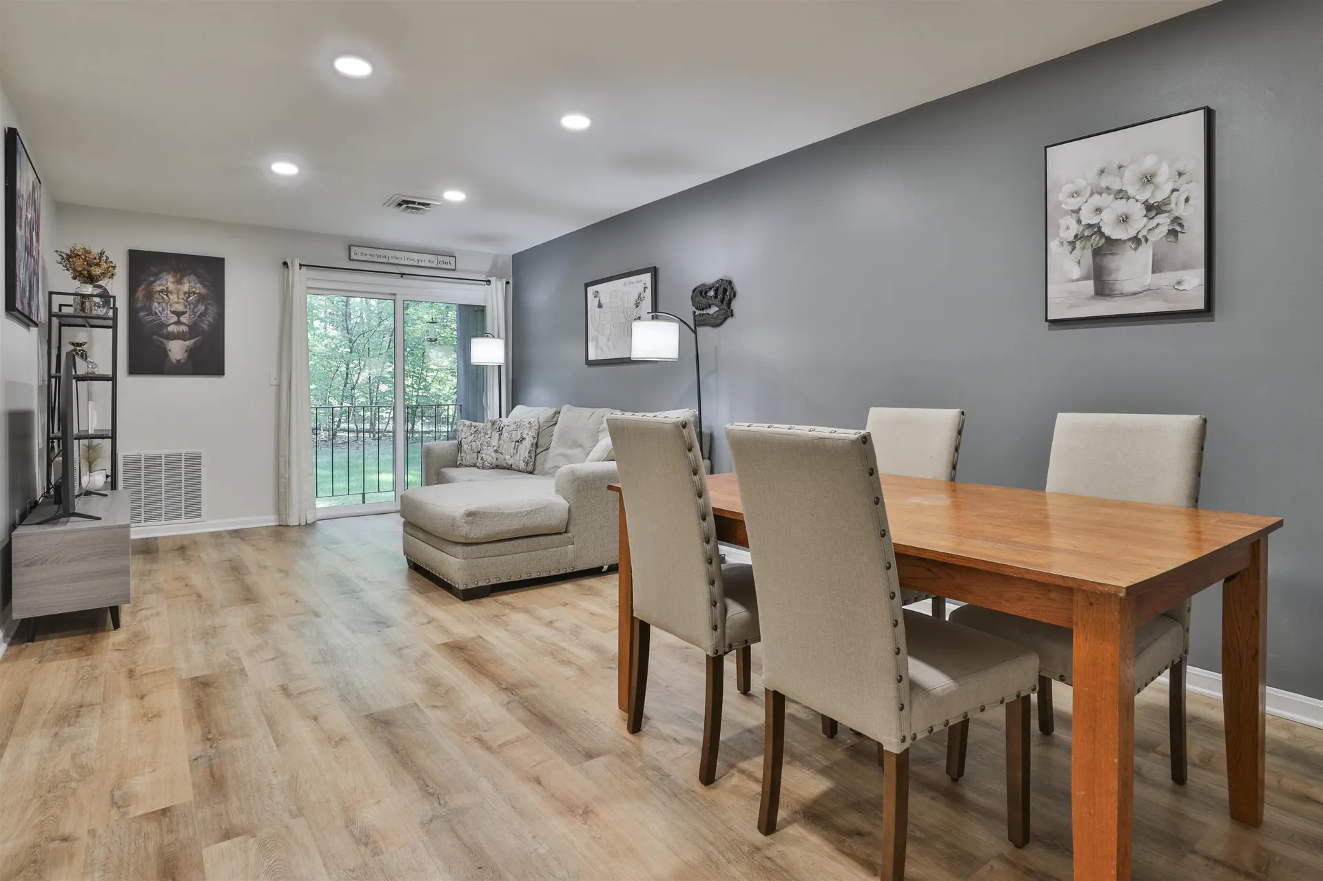7 Blackstone Drive Nashua NH 03063