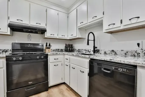 7 Blackstone Drive Nashua NH 03063