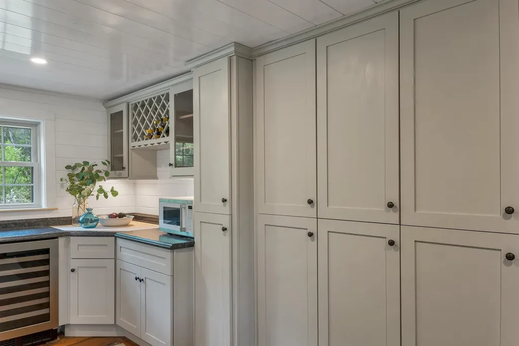 52 Lyford Road Brookfield NH 03872