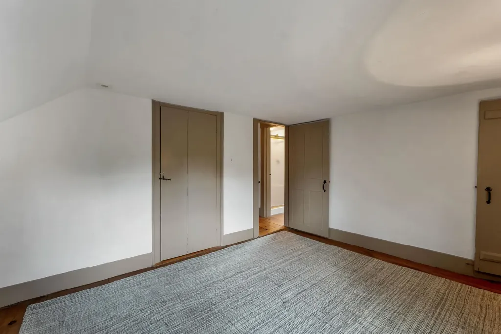 52 Lyford Road Brookfield NH 03872