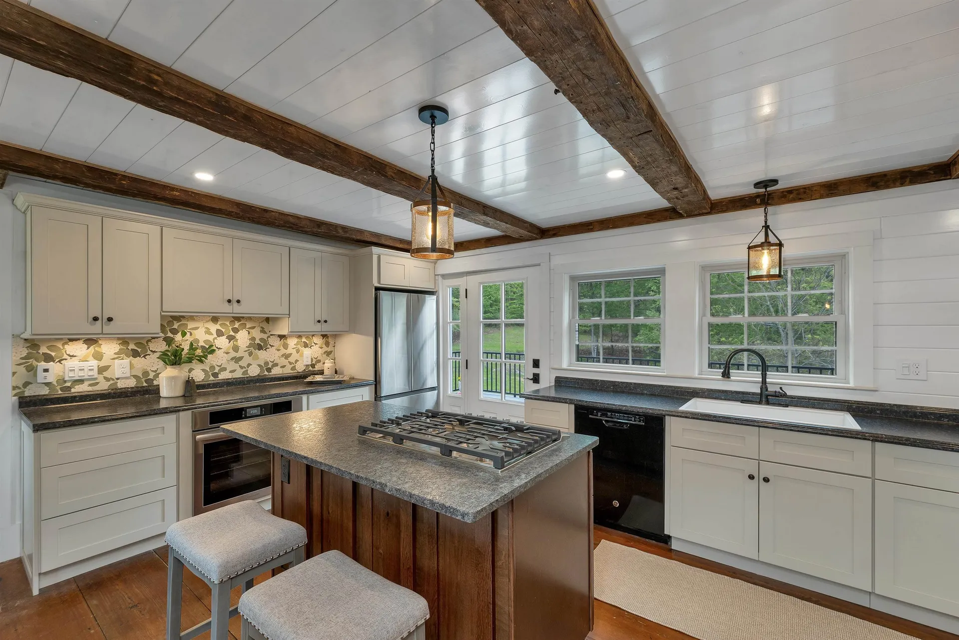 52 Lyford Road Brookfield NH 03872