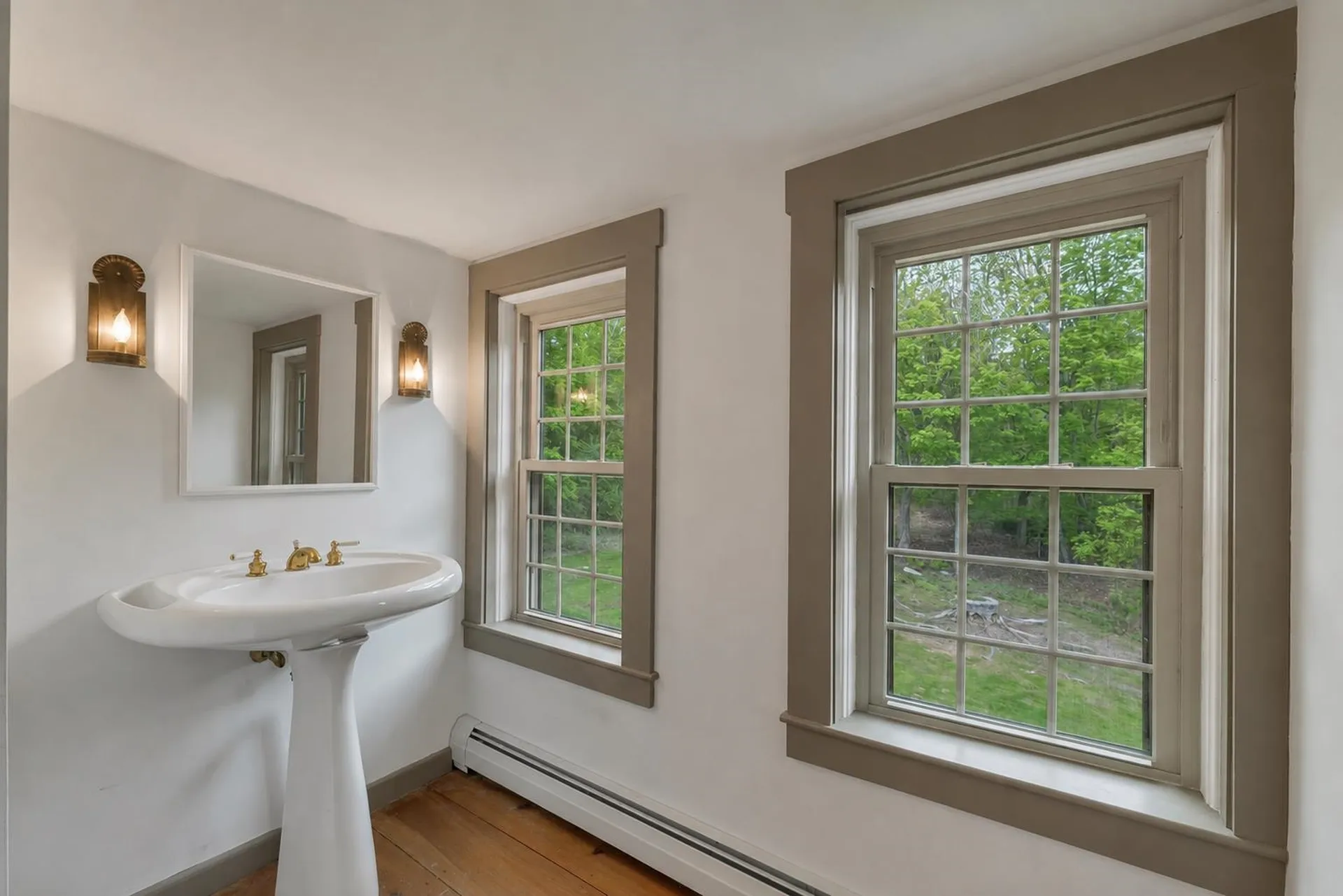 52 Lyford Road Brookfield NH 03872