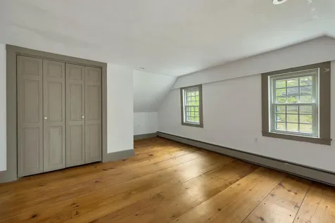 52 Lyford Road Brookfield NH 03872