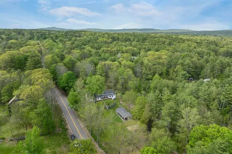 52 Lyford Road Brookfield NH 03872