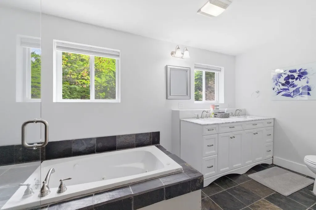 111 Holland Trail Thornton NH 03285