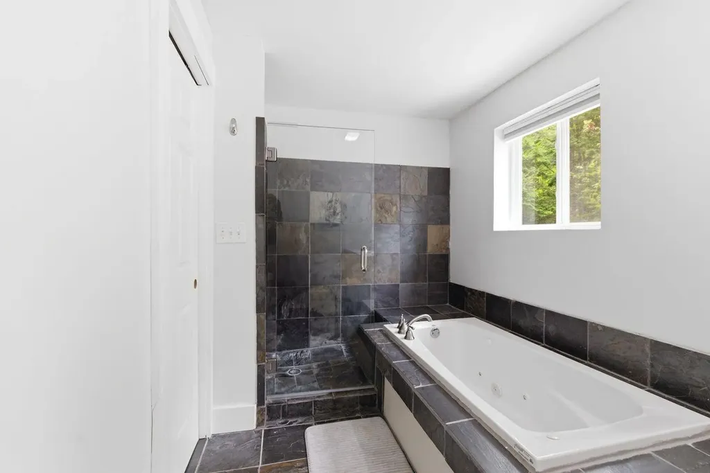 111 Holland Trail Thornton NH 03285