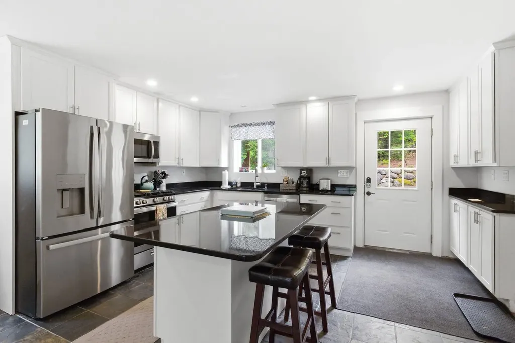 111 Holland Trail Thornton NH 03285