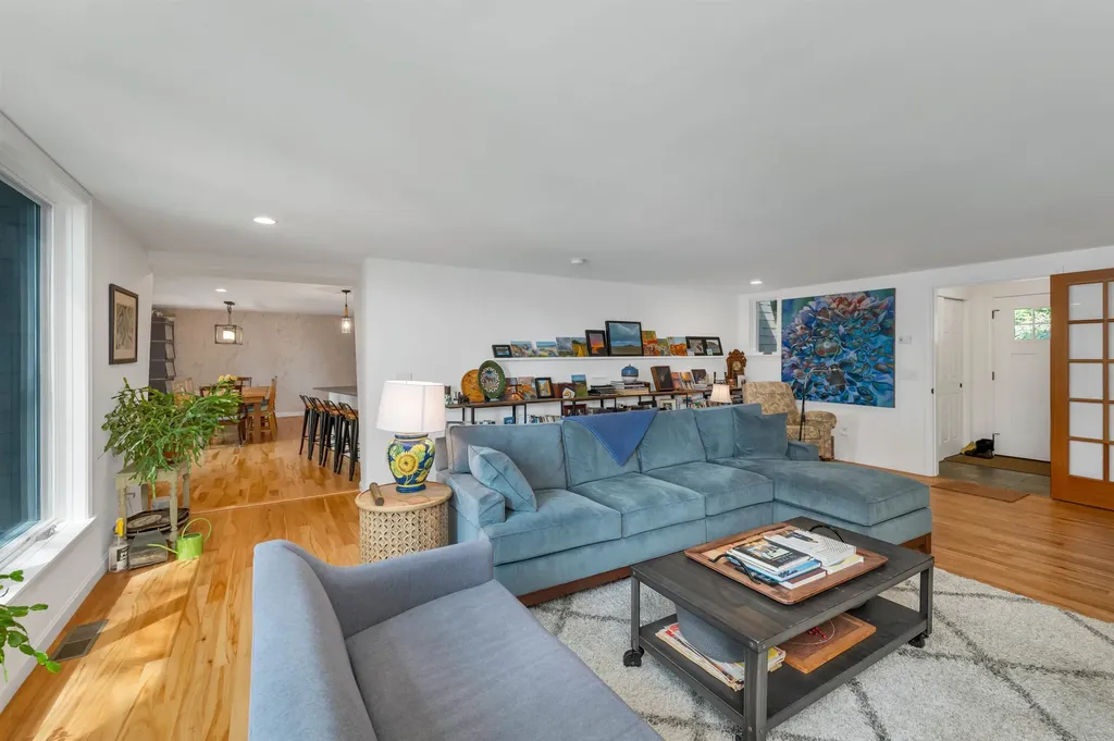 72 Keyser Street Sutton NH 03260