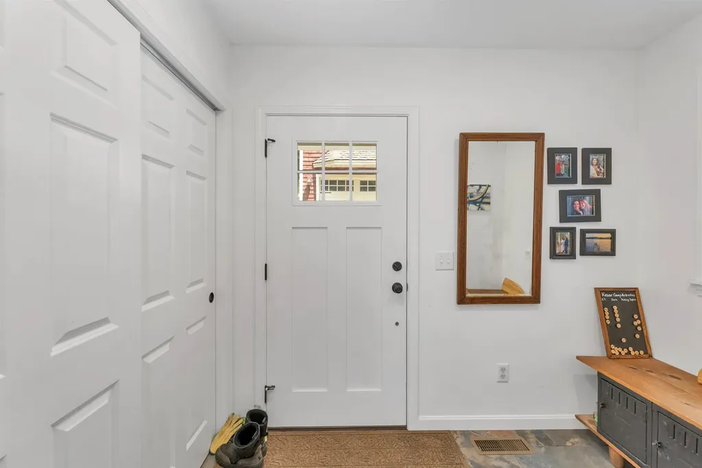72 Keyser Street Sutton NH 03260