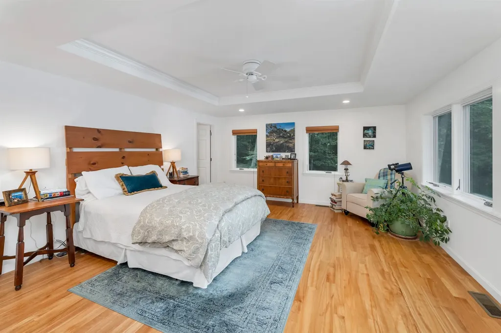 72 Keyser Street Sutton NH 03260