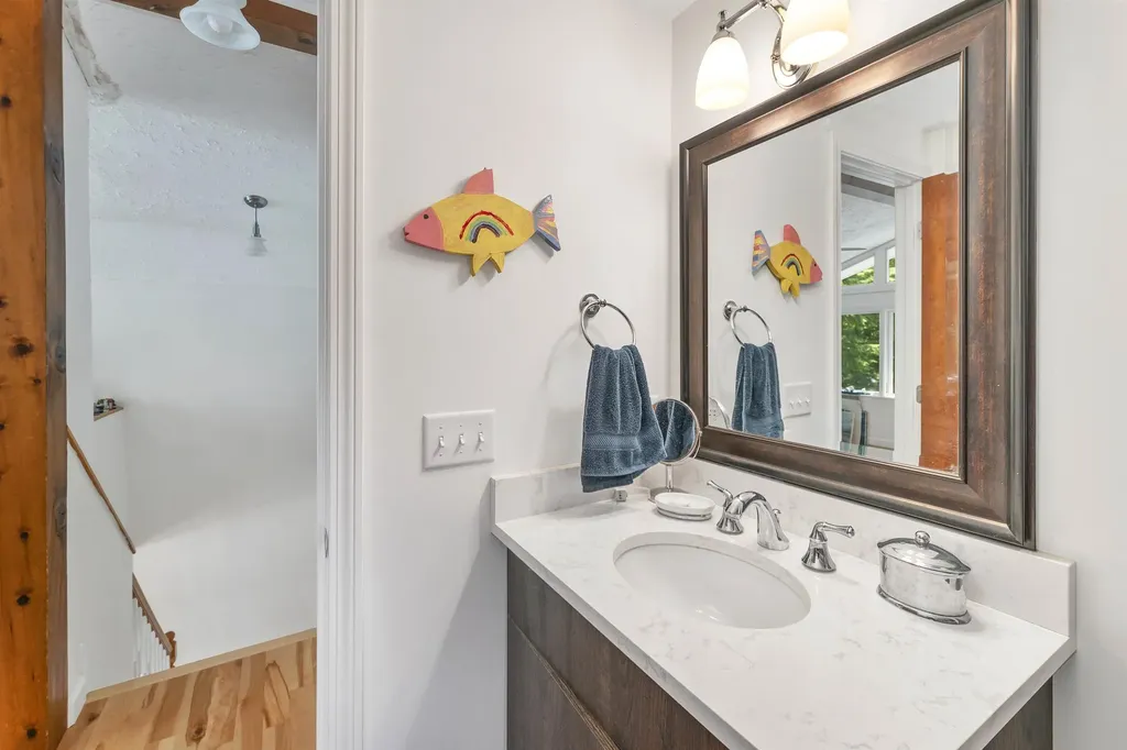 72 Keyser Street Sutton NH 03260