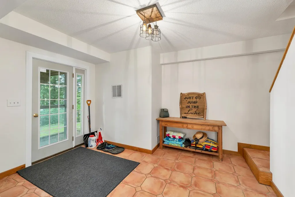 72 Keyser Street Sutton NH 03260