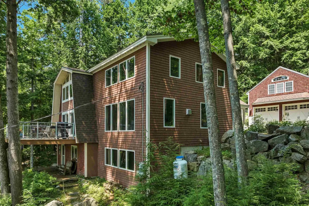 72 Keyser Street Sutton NH 03260