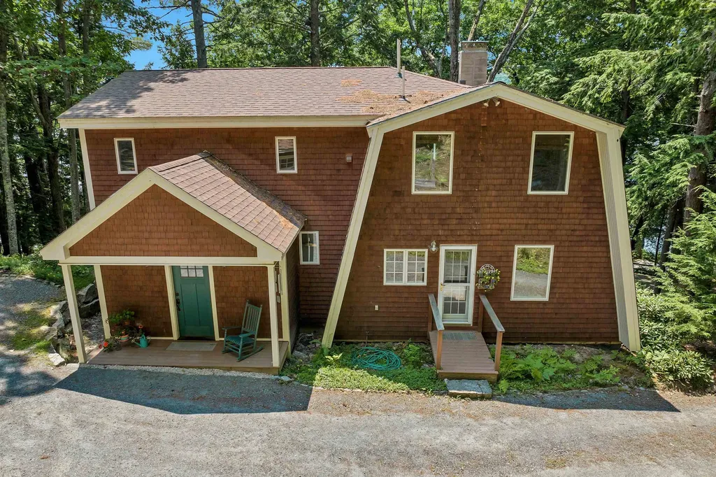 72 Keyser Street Sutton NH 03260