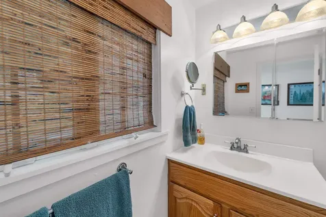 72 Keyser Street Sutton NH 03260