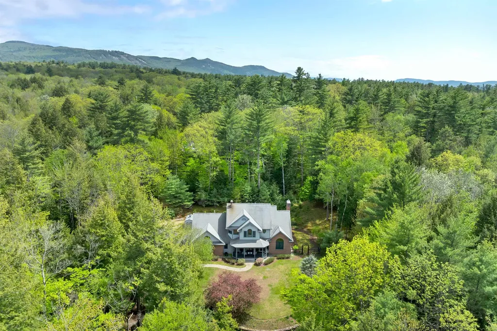 46 Washington Avenue Bartlett NH 03812