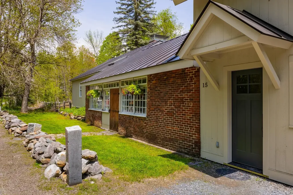 15 Market Street Lyme NH 03768