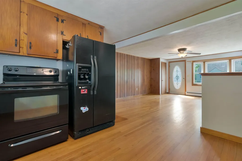 14 Phinney Lane Exeter NH 03833