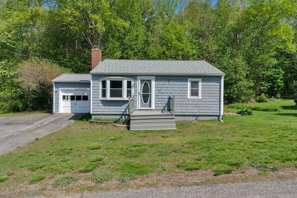 14 Phinney Lane Exeter NH 03833