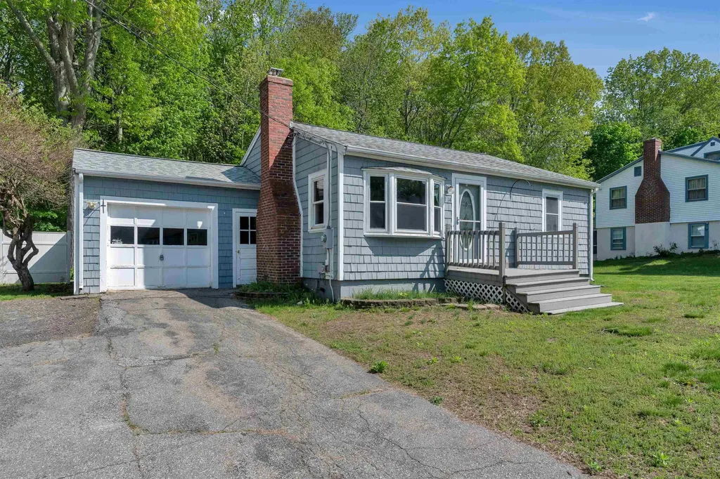 14 Phinney Lane Exeter NH 03833