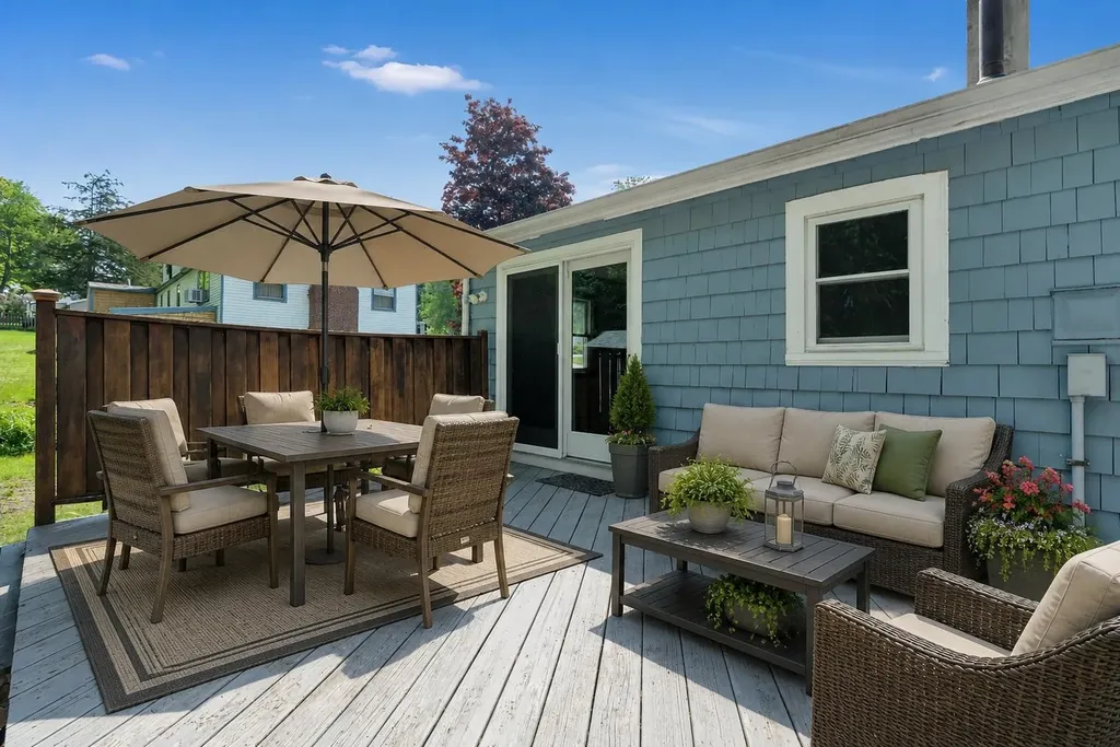 14 Phinney Lane Exeter NH 03833