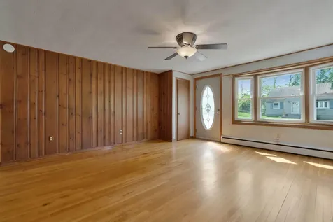14 Phinney Lane Exeter NH 03833