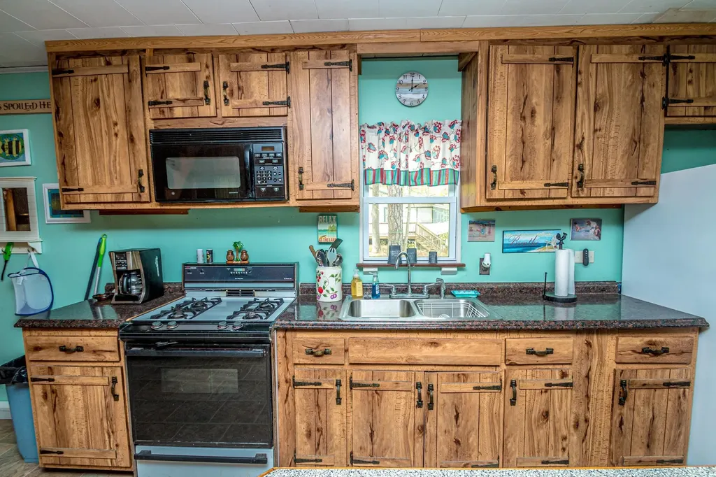 34 Old Sandy Pond Road Wakefield NH 03830