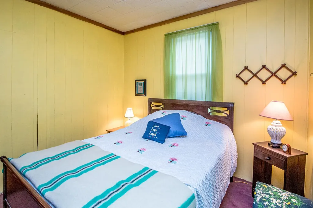 34 Old Sandy Pond Road Wakefield NH 03830