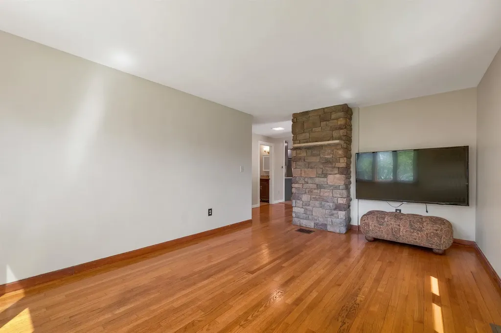 218 Brookside Drive Hartford VT 05001