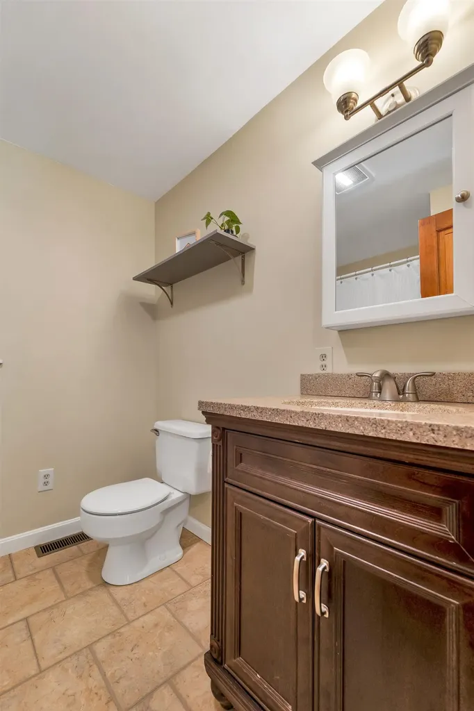 218 Brookside Drive Hartford VT 05001