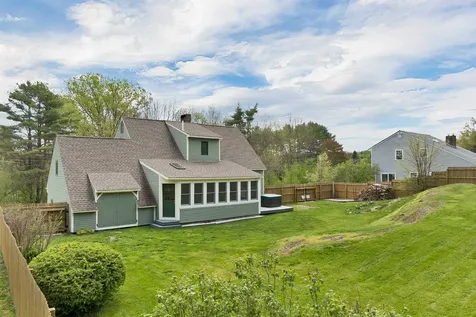 218 Brookside Drive Hartford VT 05001