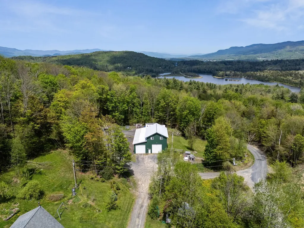 251 Doe Road Warren VT 05674