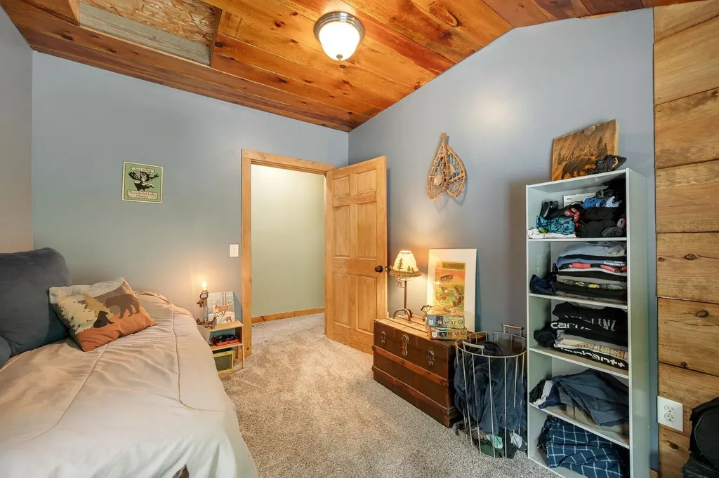 251 Doe Road Warren VT 05674