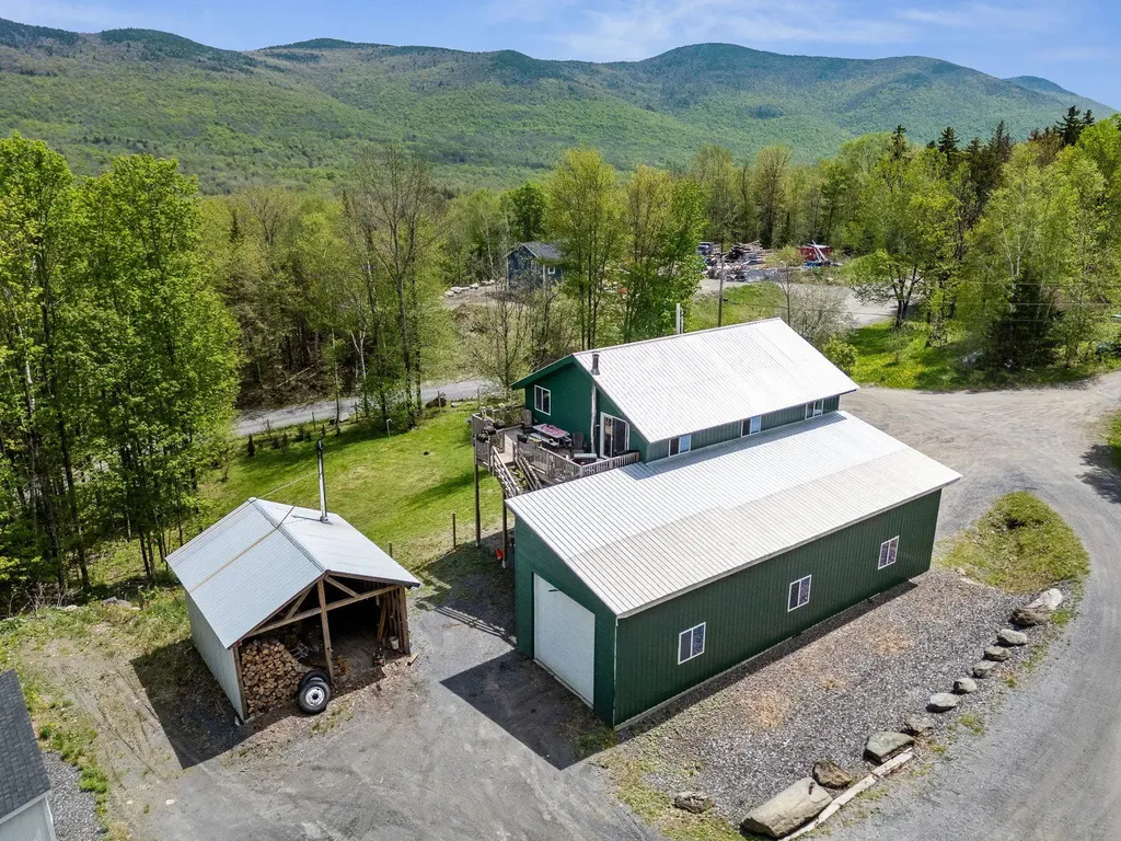 251 Doe Road Warren VT 05674