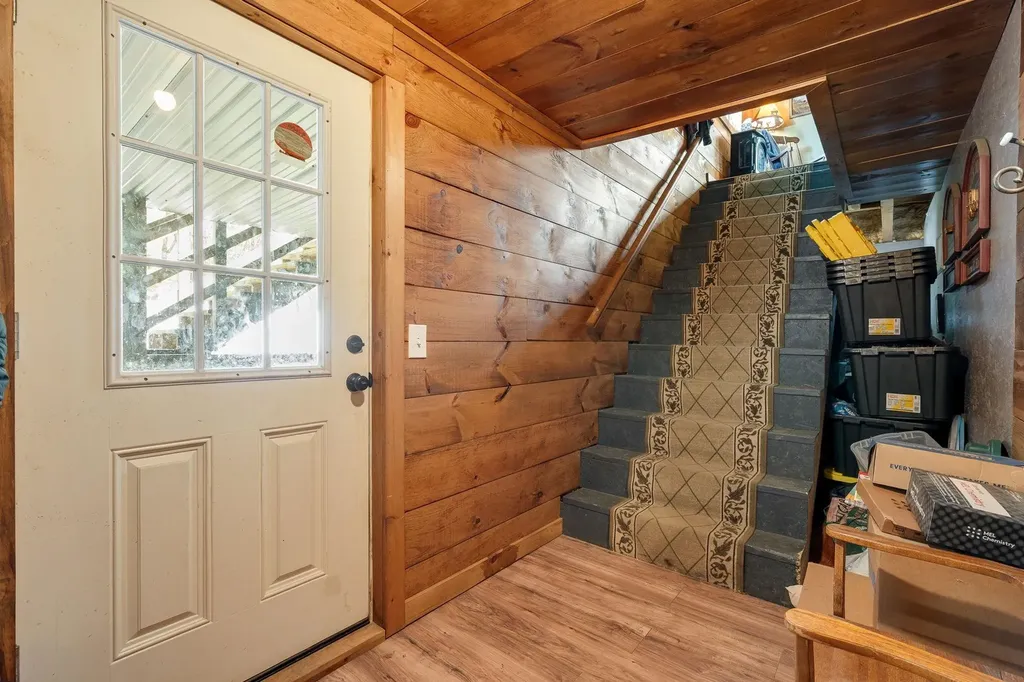 251 Doe Road Warren VT 05674