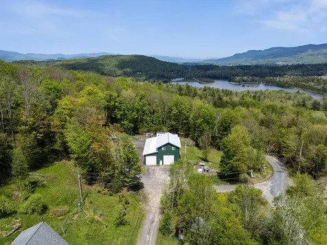251 Doe Road Warren VT 05674