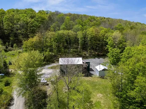 251 Doe Road Warren VT 05674