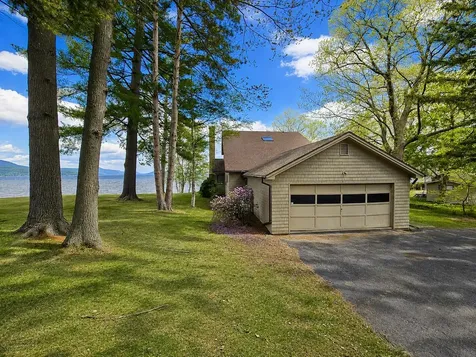 1254 Bluff Road Newport City VT 05855