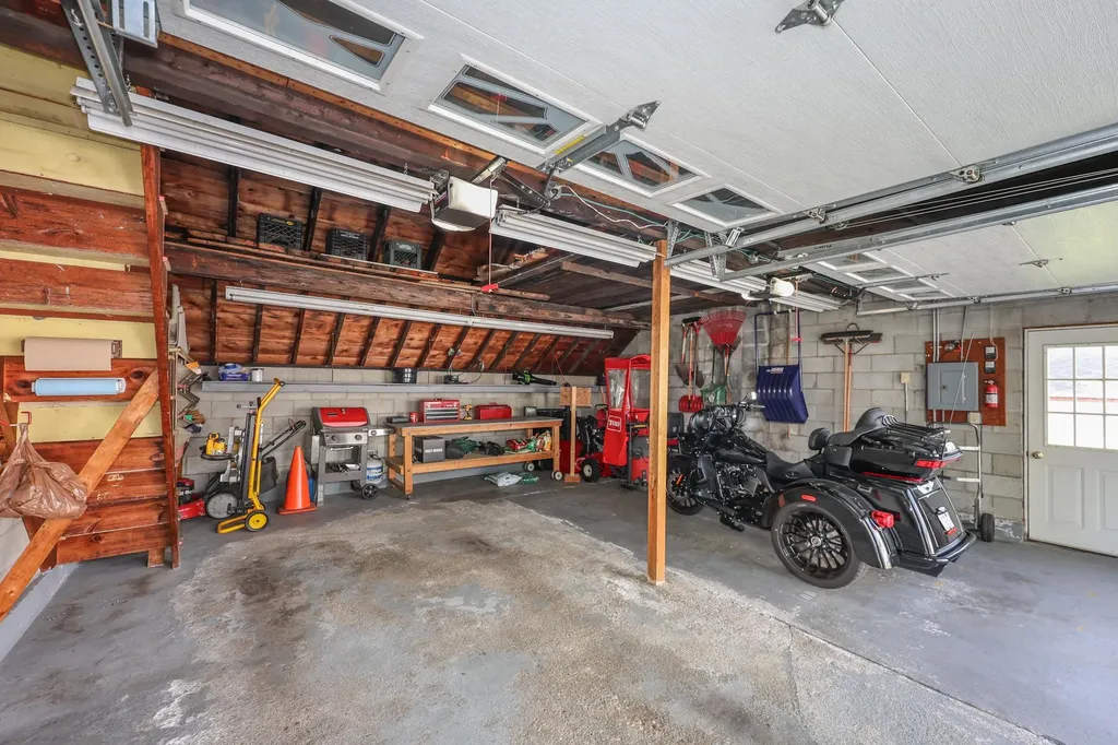 36 Alsace Street Manchester NH 03102