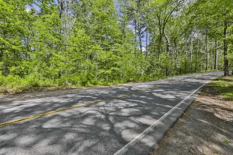 2A & 2b Camp Road Amherst NH 03031