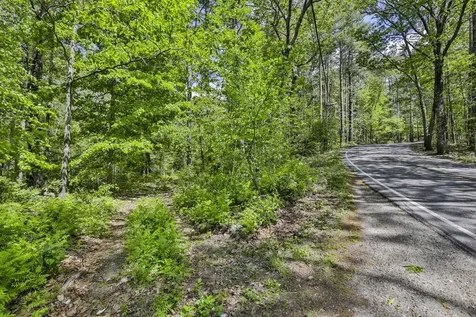 2A & 2b Camp Road Amherst NH 03031