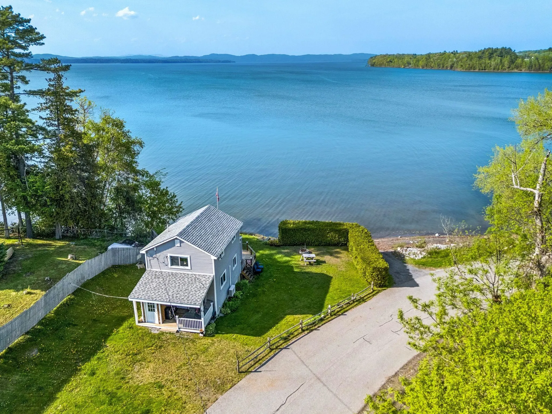 Addison VT, 106 Potash Bay Road