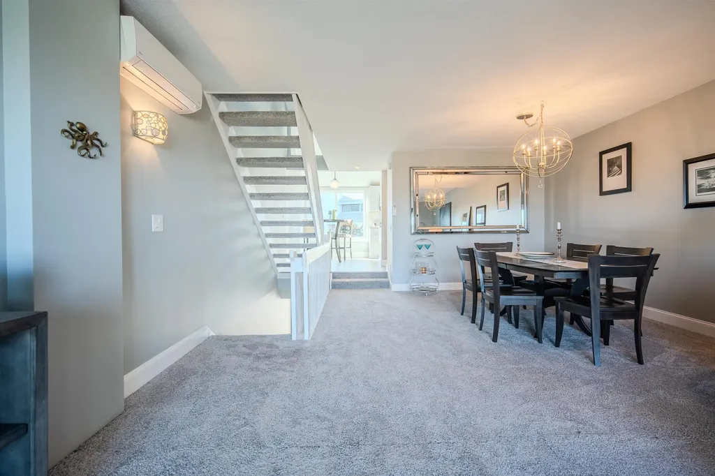 947 Ocean Boulevard Hampton NH 03842