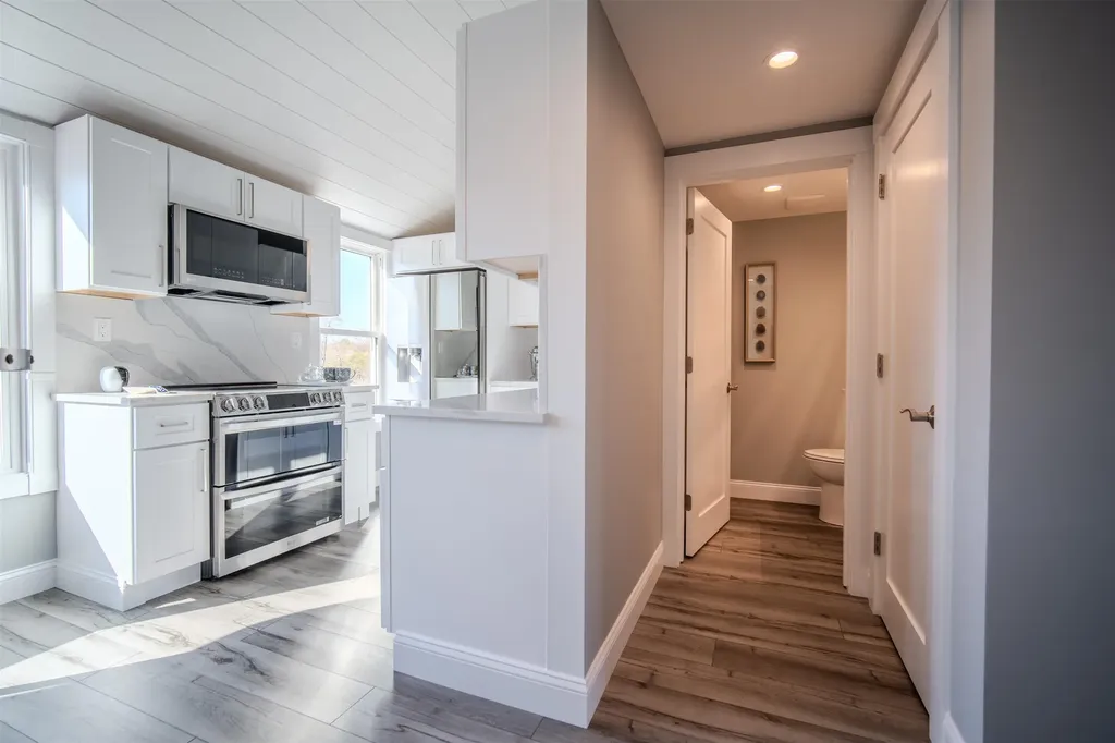 947 Ocean Boulevard Hampton NH 03842