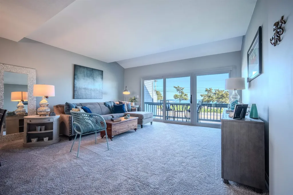 947 Ocean Boulevard Hampton NH 03842