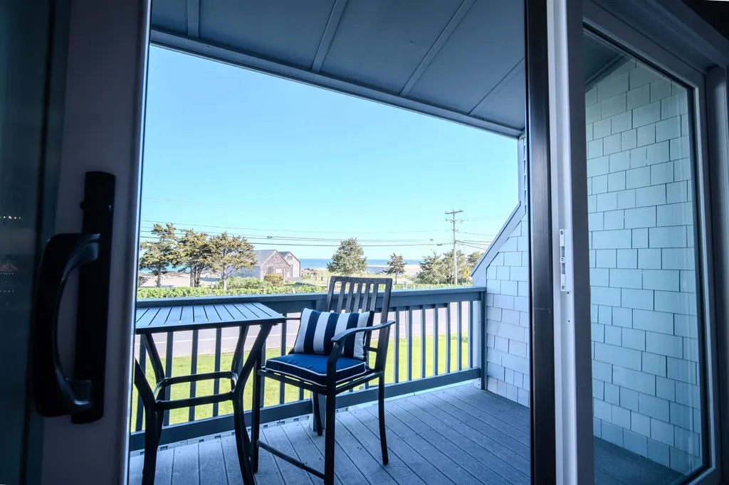 947 Ocean Boulevard Hampton NH 03842